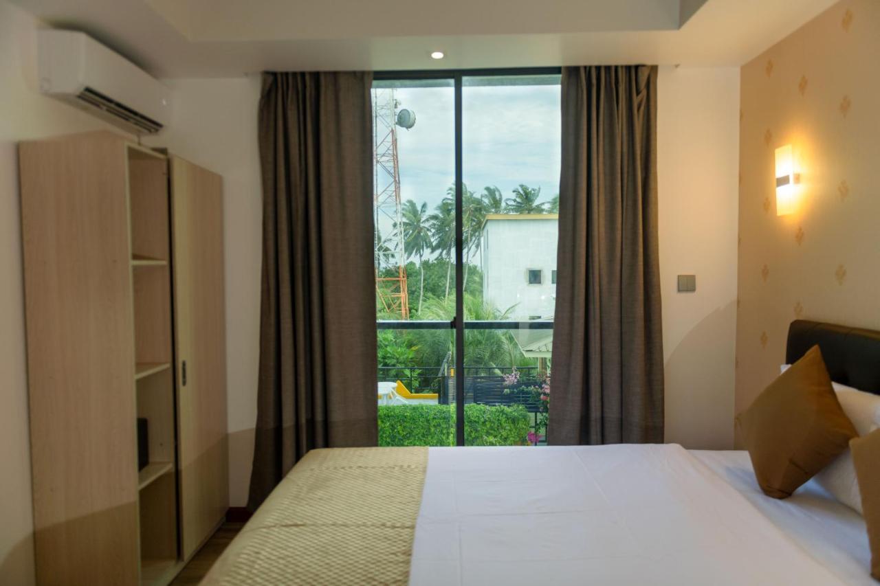 Ari Grand Hotel & Spa Dhangethi Exterior photo